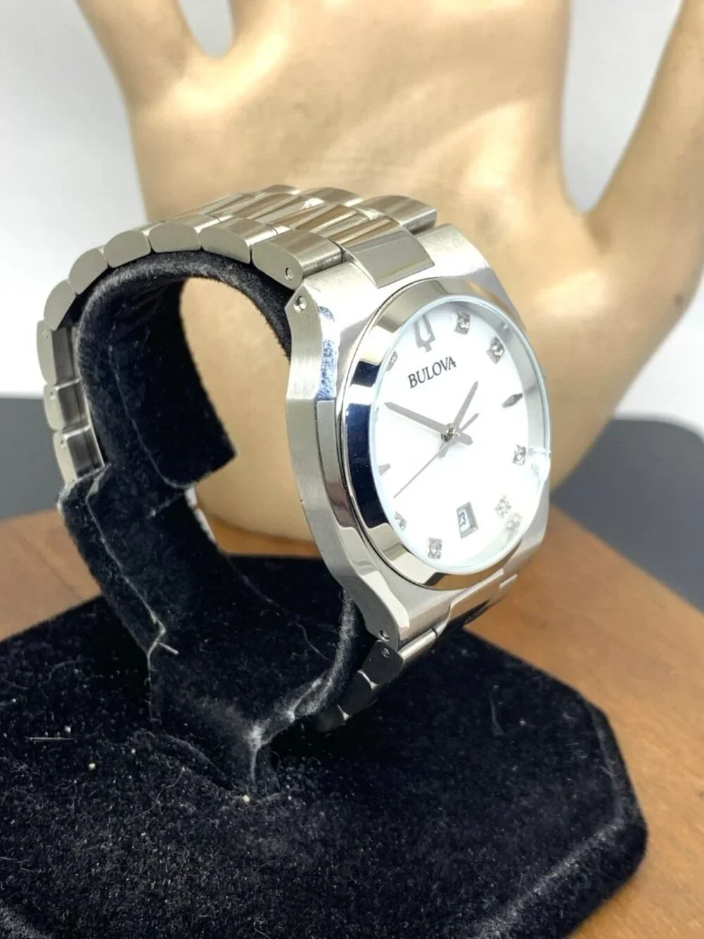 Bulova Women's Watch 96P218 Surveyor Quartz Mother of Pearl Dial Diamond 34mm